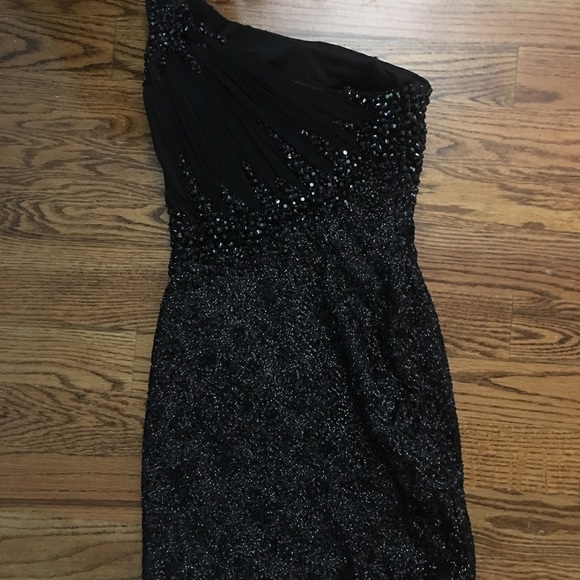 La Femme One Shoulder Sequin Dress - Picture 4 of 6
